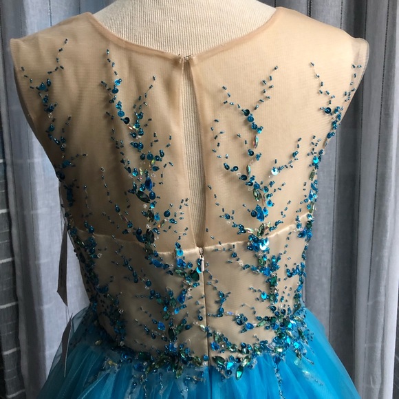 Turquoise & Nude Short Formal Dress Size 14 by Karishma - Picture 4 of 8